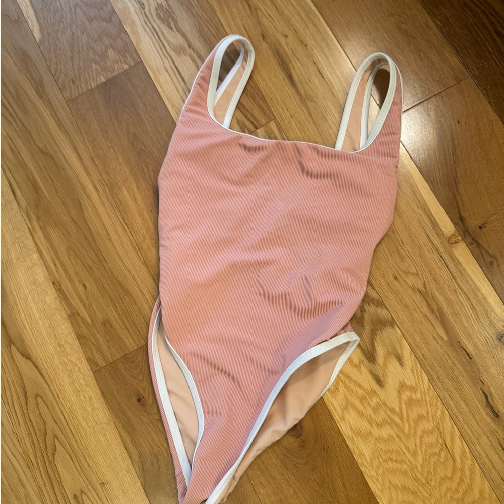 Lain Snow Ocean Isle Women's One Piece Bathing Suit - Blush